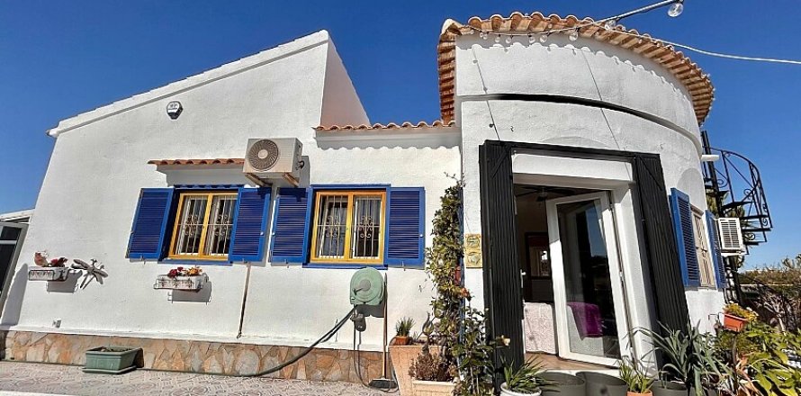Huvila Playa Flamenca II, Alicante, Espanja 4 makuuhuonetta, 120 m2 No. 111155