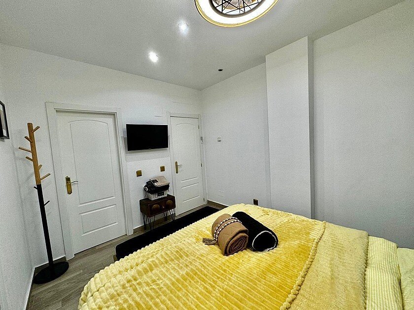 Apartment in Torrevieja, Alicante, Spain 2 bedrooms, 80 sq.m. No. 111152