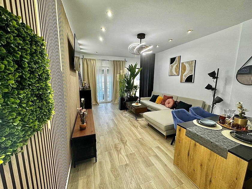 Apartment in Torrevieja, Alicante, Spain 2 bedrooms, 80 sq.m. No. 111152