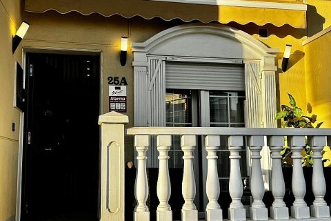 Apartment for sale Torrevieja, Alicante, Spain 2 bedrooms, 80 sq.m. No. 111152 - photo 23