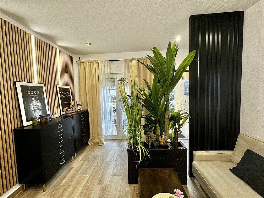 Apartment in Torrevieja, Alicante, Spain 2 bedrooms, 80 sq.m. No. 111152