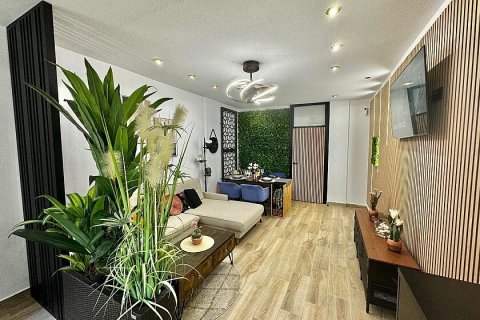 Apartment for sale Torrevieja, Alicante, Spain 2 bedrooms, 80 sq.m. No. 111152 - photo 8