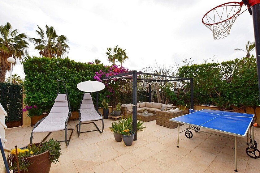 Townhouse in Cabo Roig, Alicante, Spain 4 bedrooms, 357 sq.m. No. 111157