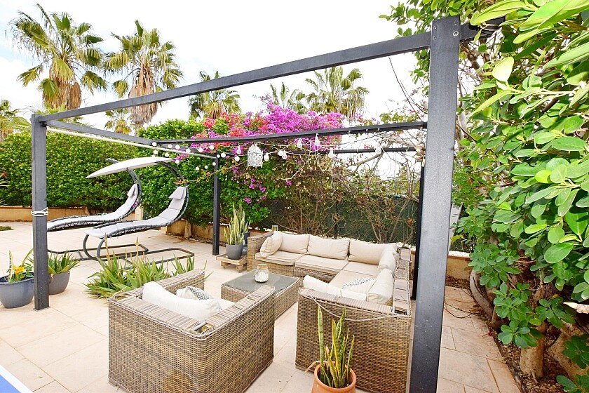 Townhouse in Cabo Roig, Alicante, Spain 4 bedrooms, 357 sq.m. No. 111157
