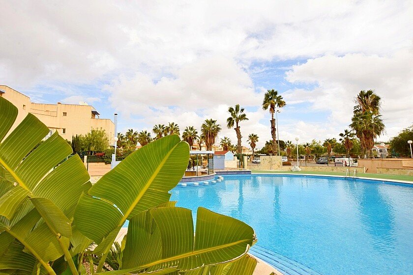 Townhouse in Cabo Roig, Alicante, Spain 4 bedrooms, 357 sq.m. No. 111157