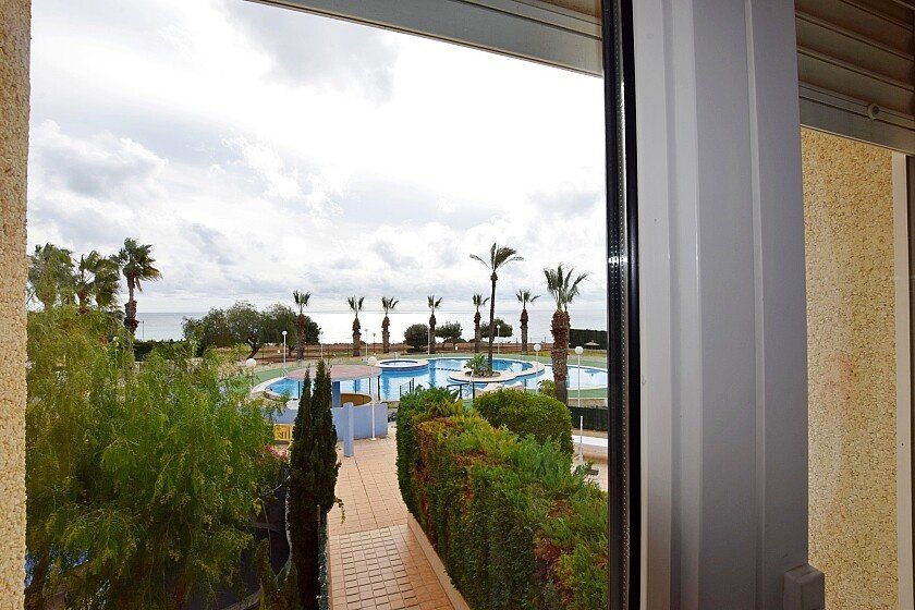Townhouse in Cabo Roig, Alicante, Spain 4 bedrooms, 357 sq.m. No. 111157
