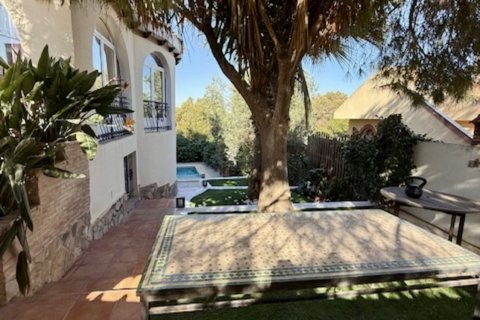 Продажа виллы в Аликанте, Испания 5 спален, 176м2 №117472 - фото 11