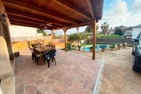 House for sale Castelldefels, Barcelona, Spain 4 bedrooms, 90 sq.m. No. 21520 - photo 2