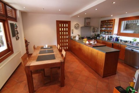 House for sale Castelldefels, Barcelona, Spain 5 bedrooms, 450 sq.m. No. 22963 - photo 4