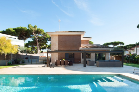 Casa in vendita Castelldefels, Barcelona, Spagna 6 camere da letto, 388 mq. N° 22981 - foto 2