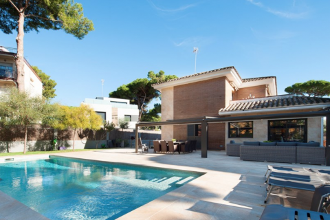 Casa in vendita Castelldefels, Barcelona, Spagna 6 camere da letto, 388 mq. N° 22981 - foto 1