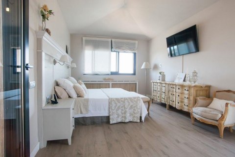 House for sale Castelldefels, Barcelona, Spain 7 bedrooms, 788 sq.m. No. 23030 - photo 30