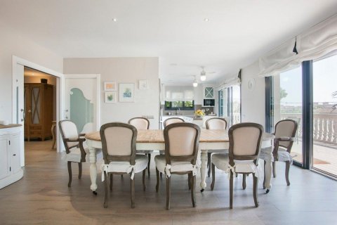 House for sale Castelldefels, Barcelona, Spain 7 bedrooms, 788 sq.m. No. 23030 - photo 10