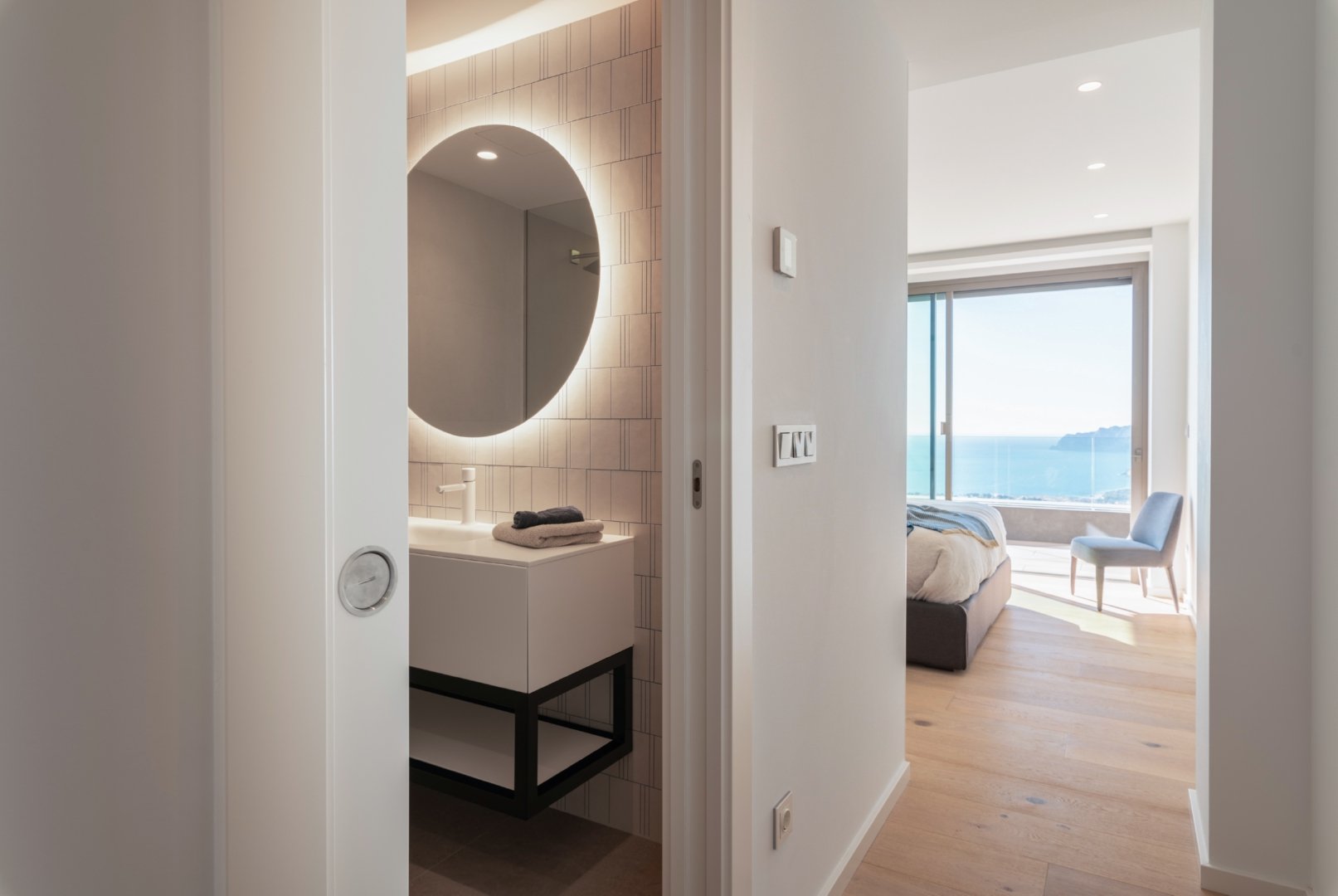 Villa a Cumbre Del Sol, Alicante, Spagna 4 camere da letto, 542 mq. N° 93141