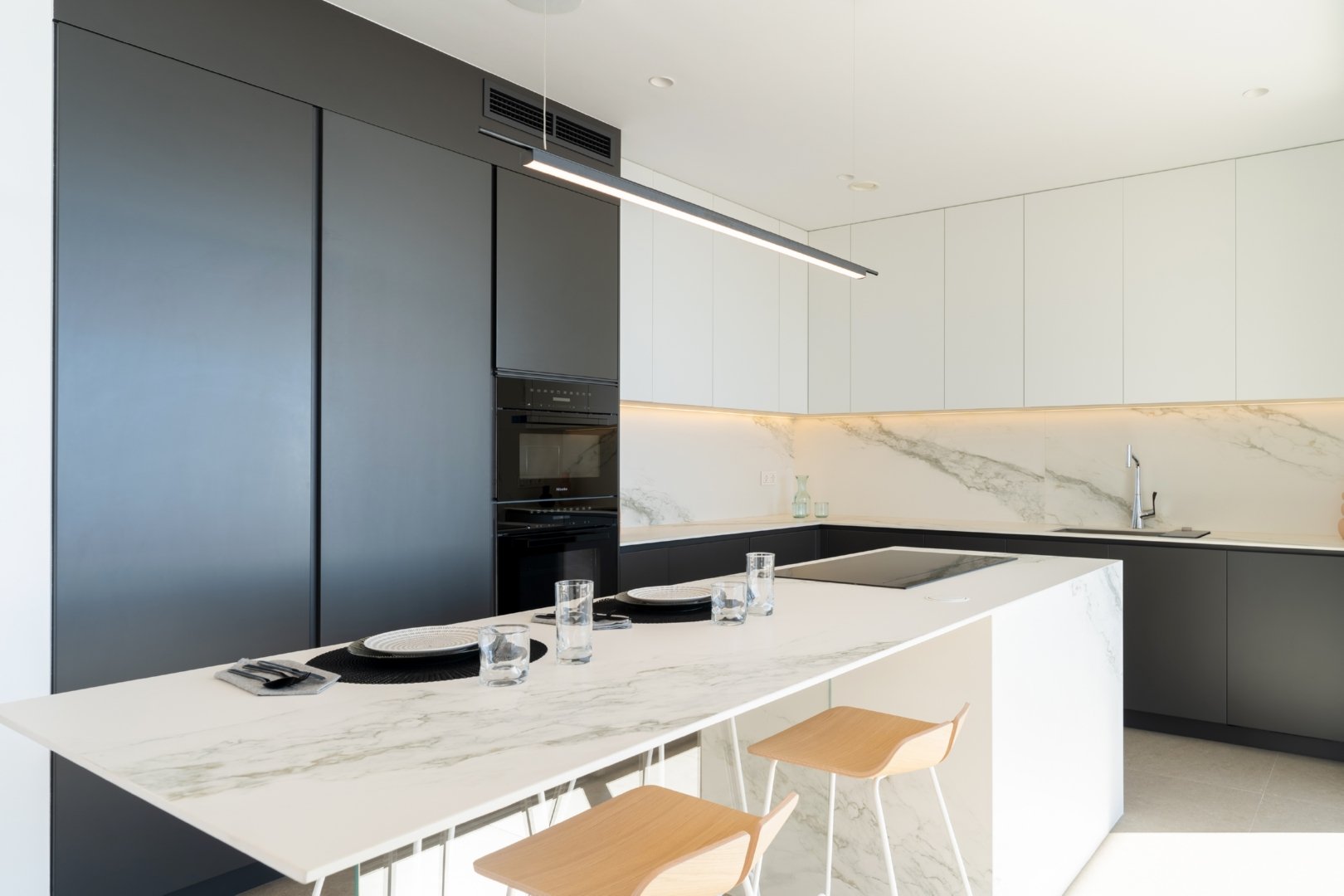 Villa a Cumbre Del Sol, Alicante, Spagna 4 camere da letto, 542 mq. N° 93141