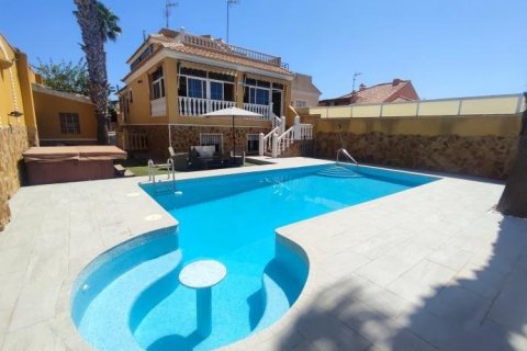 Apartment à vendre Torrevieja, Alicante, Espagne, 283 m2 No. 109171 - photo 1