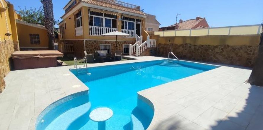 Apartment Torrevieja, Alicante, Espagne 283 m2 No. 109171