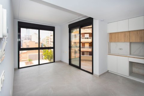 Dzīvoklis pārdošanā Torrevieja, Alicante, Spānijā 2 istabas, 86 m2 Nr. 116199 - attēls 4