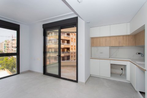 Dzīvoklis pārdošanā Torrevieja, Alicante, Spānijā 2 istabas, 86 m2 Nr. 116199 - attēls 9