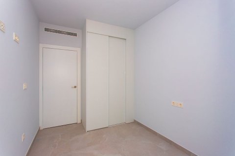 Dzīvoklis pārdošanā Torrevieja, Alicante, Spānijā 2 istabas, 86 m2 Nr. 116199 - attēls 27