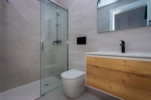 Dzīvoklis pārdošanā Torrevieja, Alicante, Spānijā 2 istabas, 86 m2 Nr. 116199 - attēls 14