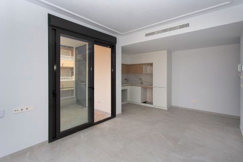 Dzīvoklis pārdošanā Torrevieja, Alicante, Spānijā 2 istabas, 86 m2 Nr. 116199 - attēls 7