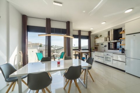 Apartment for sale Alicante, Spain 3 bedrooms, 96 sq.m. No. 116196 - photo 19