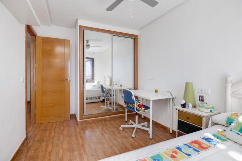 Apartment for sale Torrevieja, Alicante, Spain 3 bedrooms, 100 sq.m. No. 116207 - photo 29
