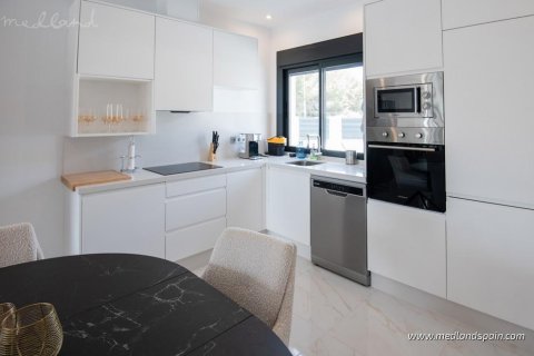 Villa till salu Pilar de la Horadada, Alicante, Spanien 3 sovrum, 116 kvm. Nr. 108858 - foto 5