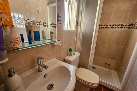 Продажа таухауса в Плайя Фламенка II, Аликанте, Испания 4 спальни, 85м2 №113083 - фото 30