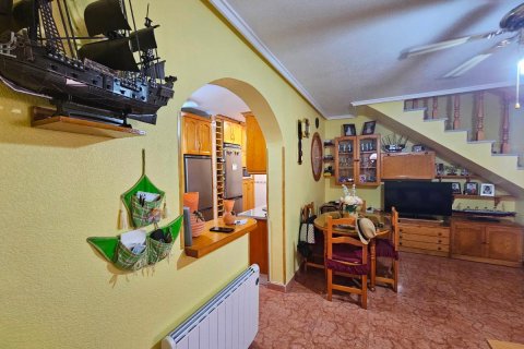 Продажа таухауса в Плайя Фламенка II, Аликанте, Испания 4 спальни, 85м2 №113083 - фото 25