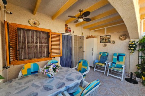 Продажа таухауса в Плайя Фламенка II, Аликанте, Испания 4 спальни, 85м2 №113083 - фото 14