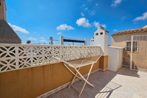 Продажа таухауса в Плайя Фламенка II, Аликанте, Испания 4 спальни, 85м2 №113083 - фото 10