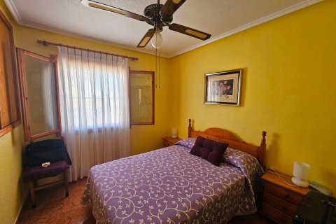 Продажа таухауса в Плайя Фламенка II, Аликанте, Испания 4 спальни, 85м2 №113083 - фото 7