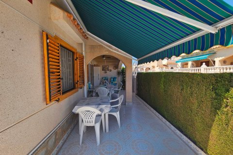 Продажа таухауса в Плайя Фламенка II, Аликанте, Испания 4 спальни, 85м2 №113083 - фото 18