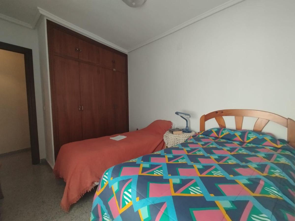 Huoneisto Guardamar del Segura, Alicante, Espanja 6 makuuhuonetta, 186 m2 No. 113085