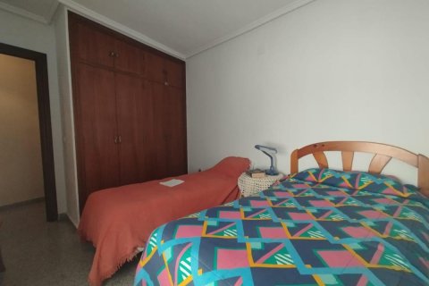 Продажа квартиры в Гуардамар-дель-Сегура, Аликанте, Испания 6 спален, 186м2 №113085 - фото 17