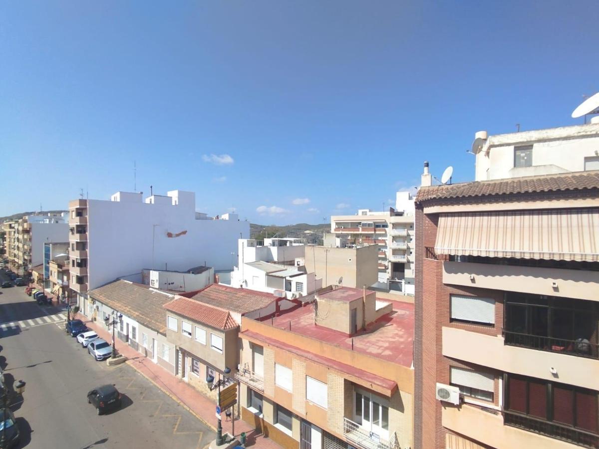 Huoneisto Guardamar del Segura, Alicante, Espanja 6 makuuhuonetta, 186 m2 No. 113085