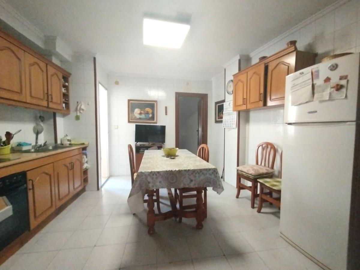 Huoneisto Guardamar del Segura, Alicante, Espanja 6 makuuhuonetta, 186 m2 No. 113085