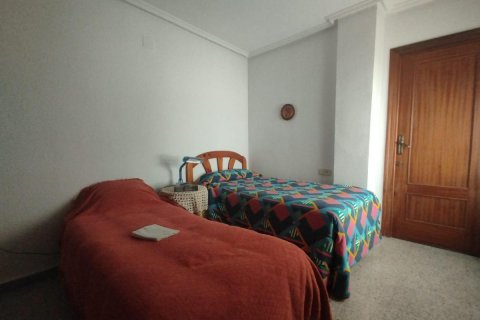 Продажа квартиры в Гуардамар-дель-Сегура, Аликанте, Испания 6 спален, 186м2 №113085 - фото 16