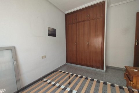 Продажа квартиры в Гуардамар-дель-Сегура, Аликанте, Испания 6 спален, 186м2 №113085 - фото 20