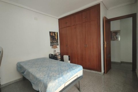 Продажа квартиры в Гуардамар-дель-Сегура, Аликанте, Испания 6 спален, 186м2 №113085 - фото 14