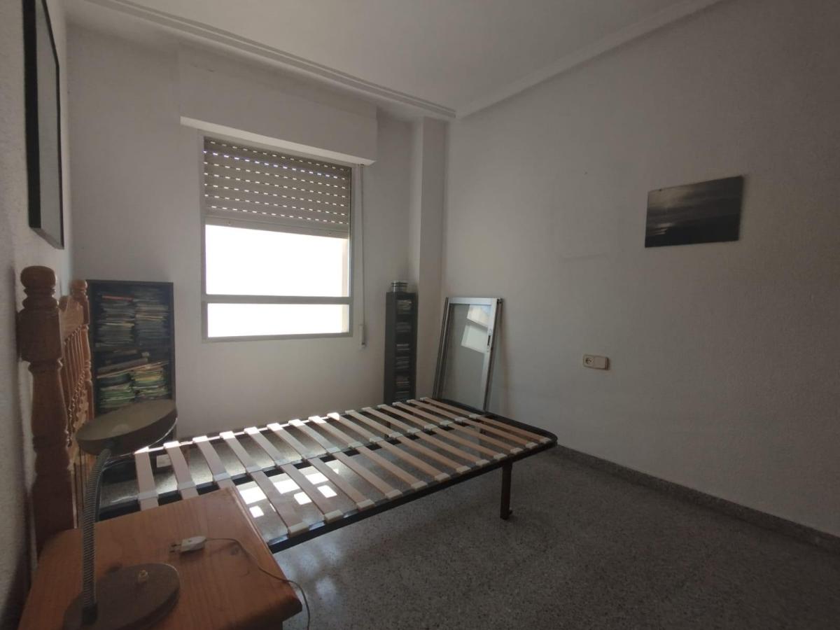 Huoneisto Guardamar del Segura, Alicante, Espanja 6 makuuhuonetta, 186 m2 No. 113085