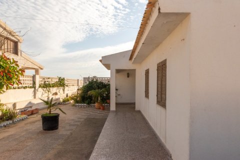 Villa for sale Guardamar del Segura, Alicante, Spain 5 bedrooms, 199 sq.m. No. 118759 - photo 4