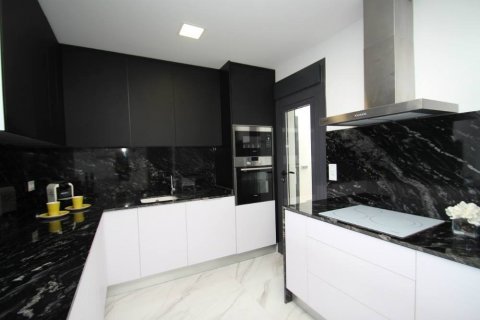 Huvila myytävänä San Miguel de Salinas, Alicante, Espanja, 3 makuuhuonetta, 144 m2 No. 114092 - kuva 5
