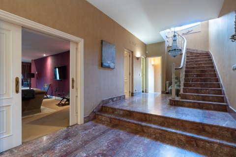 Villa à vendre Madrid, Espagne, 6 chambres, 738 m2 No. 107338 - photo 13