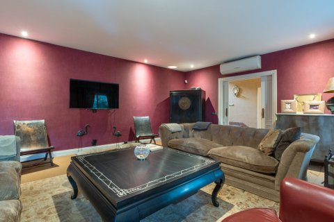 Villa à vendre Madrid, Espagne, 6 chambres, 738 m2 No. 107338 - photo 4