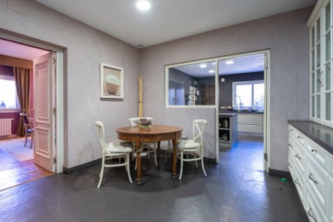 Villa à vendre Madrid, Espagne, 6 chambres, 738 m2 No. 107338 - photo 9