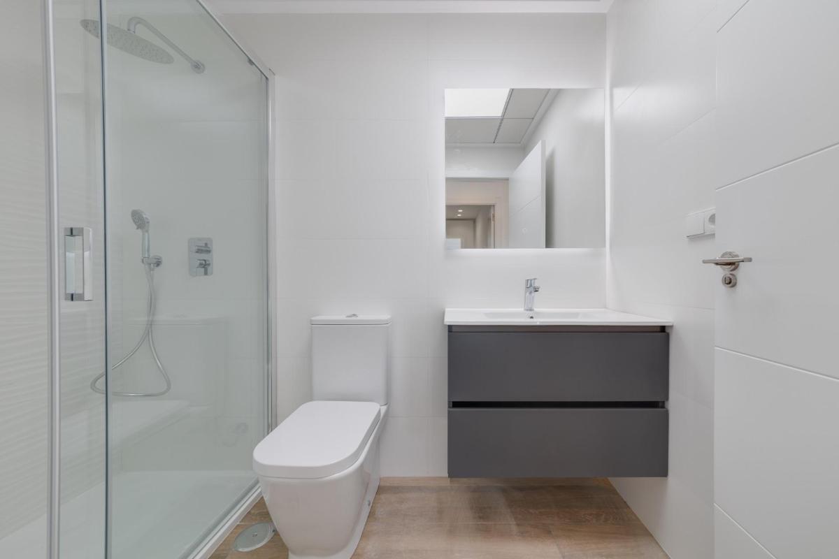 Apartment à Los Arenales Del Sol, Alicante, Espagne 2 chambres, 117 m2 No. 96641