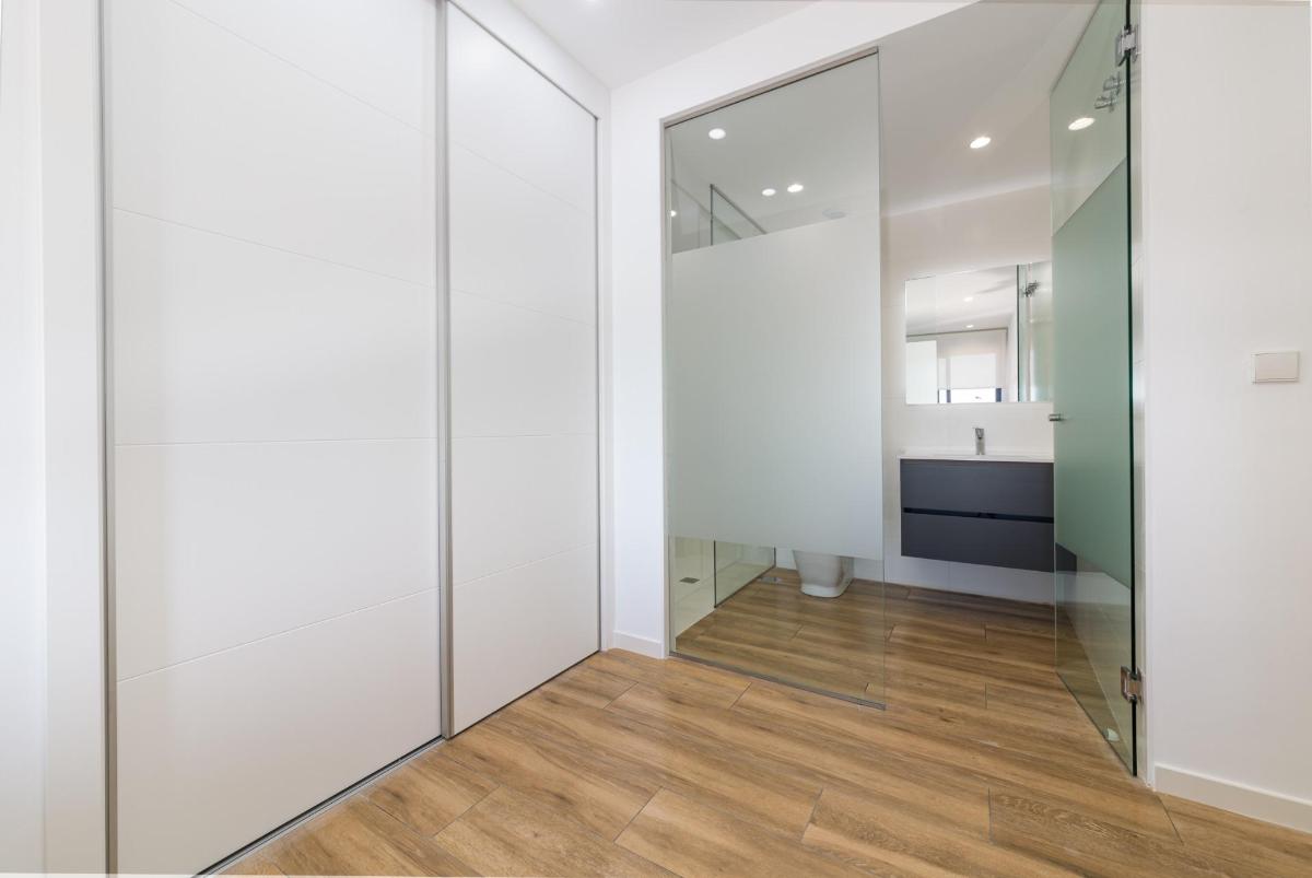 Apartment à Los Arenales Del Sol, Alicante, Espagne 2 chambres, 117 m2 No. 96641